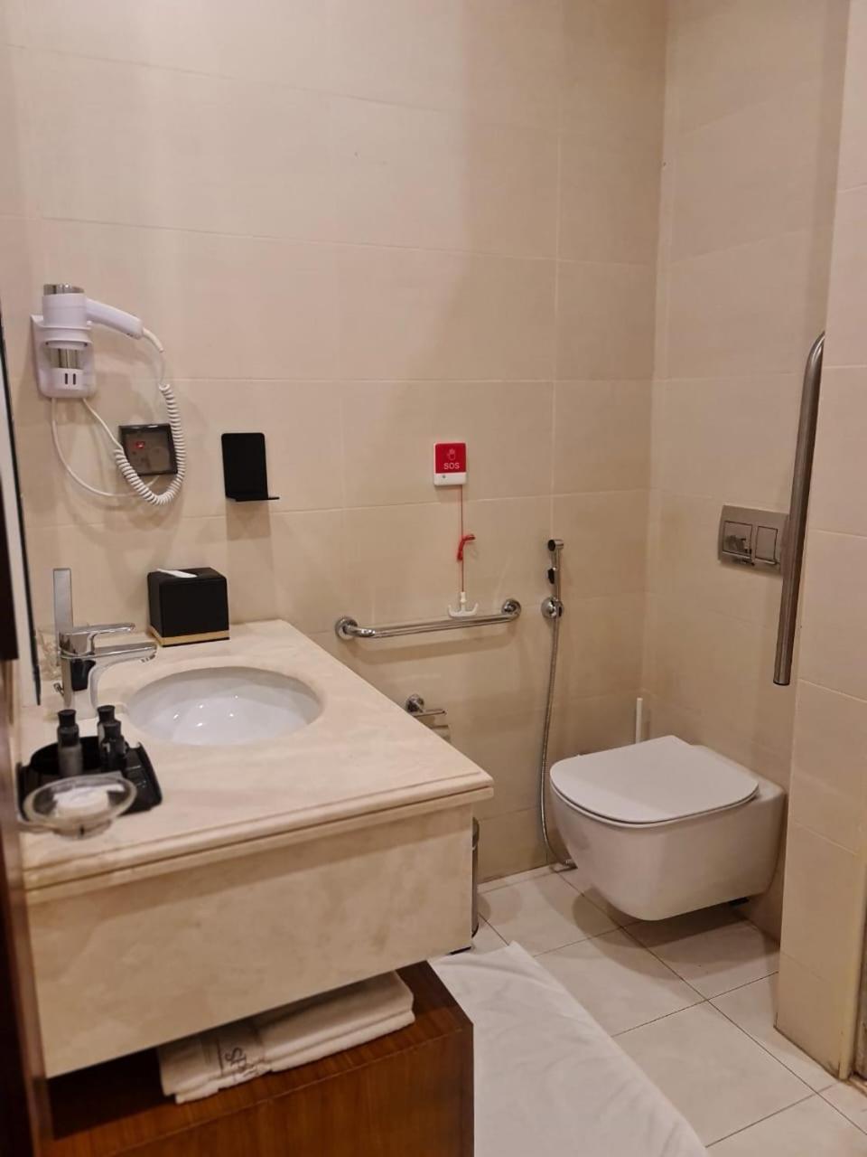 Sarwat Park Hotel Riyadh - Diplomatic Quarter מראה חיצוני תמונה
